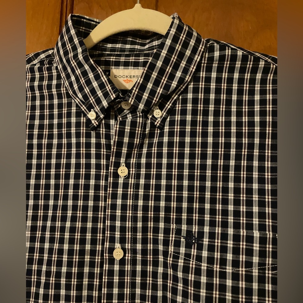 Dockers Button Up - Picture 2 of 6